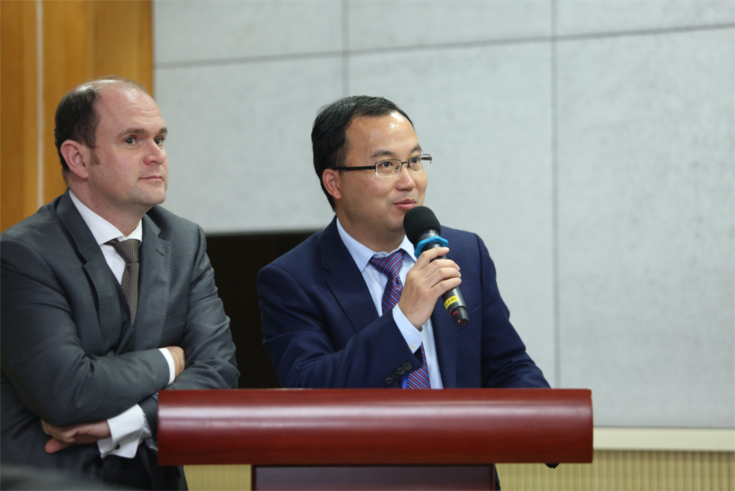Professor Lin Wei, Vizepräsident der UCASS, und HSS-Projektleiter Alexander Birle